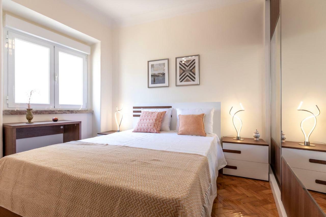 Like-Home-T3 Apt-Campolide, Near Amoreiras Mall Лиссабон Экстерьер фото