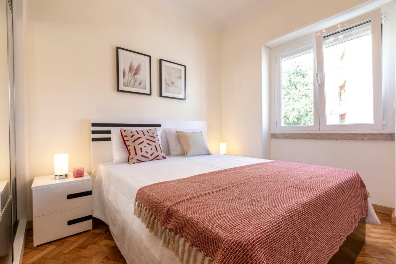 Like-Home-T3 Apt-Campolide, Near Amoreiras Mall Лиссабон Экстерьер фото